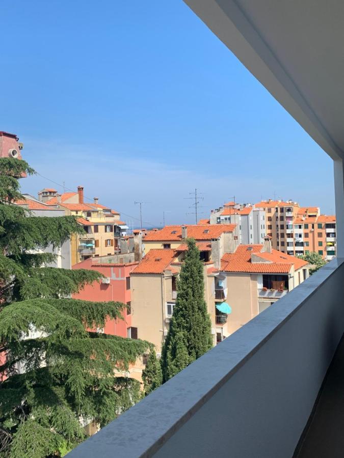Galerija Istok-zapad Apartma